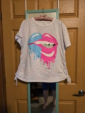 On Fire Pink & Blue Dripping Lip Graphic Tee